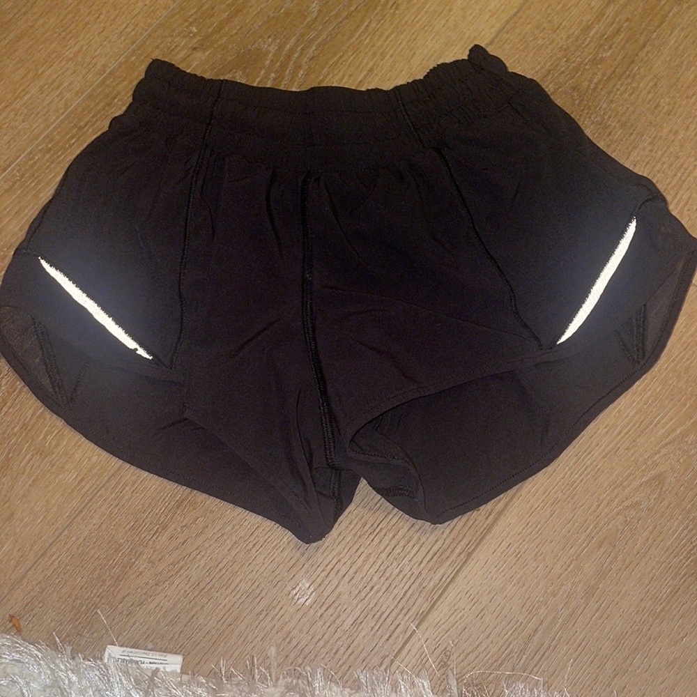 Black hotty hot shorts